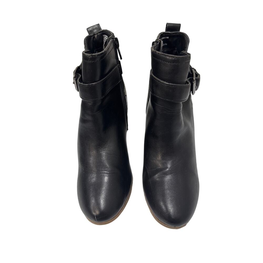 Time and Tru Women's Black Heeled Bootie - Size: 7